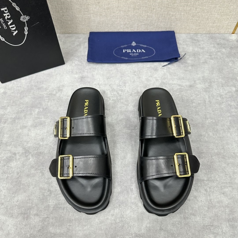 Pra*a slippers